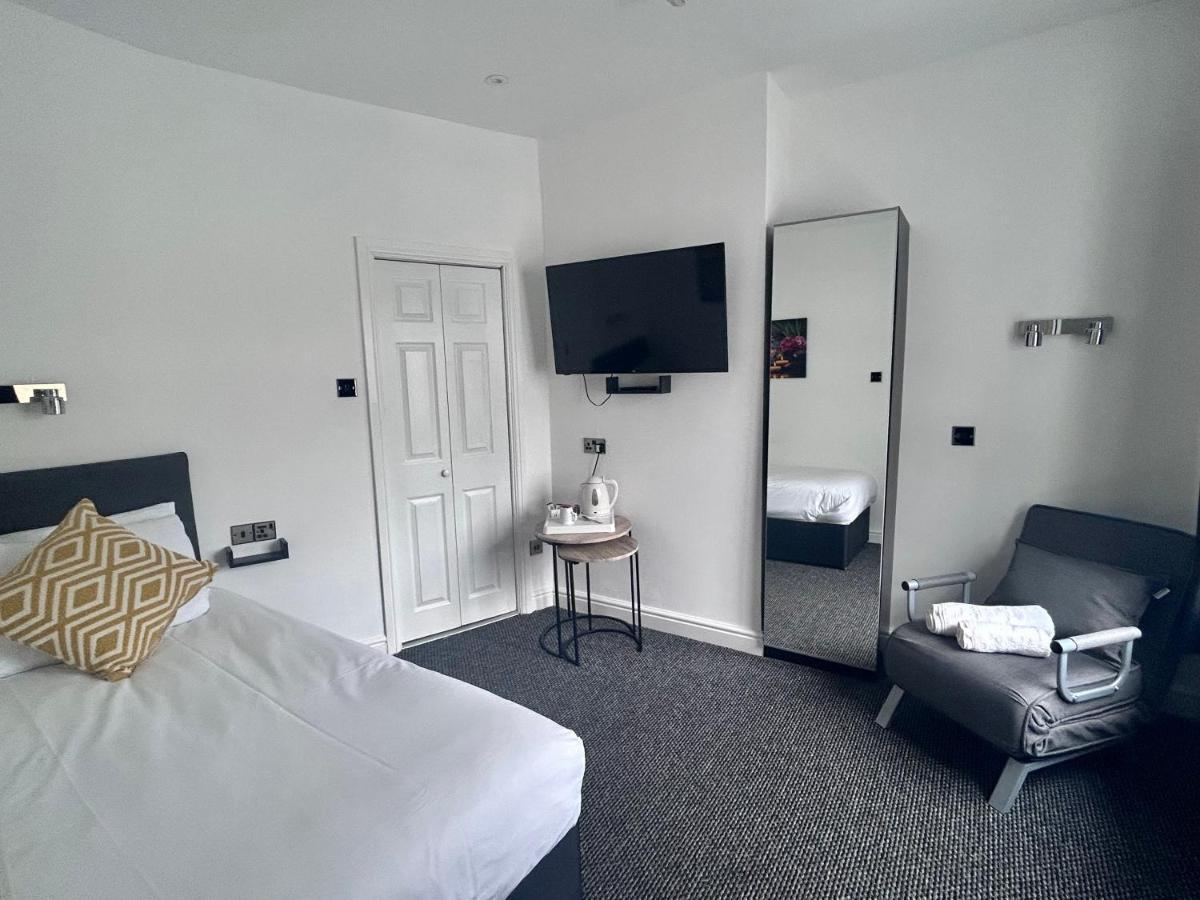 Charnwood Regency Guest House Loughborough Exterior foto